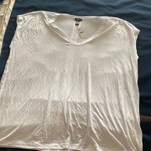White express tee brand new loop-neck